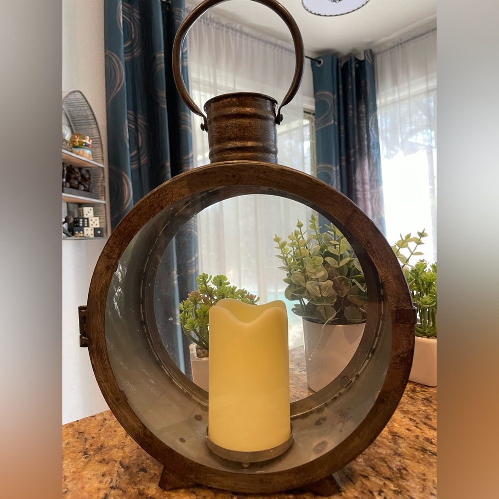 SOLD ON ANOTHER SITE***Vintage Bronze Metal and Glass Lantern